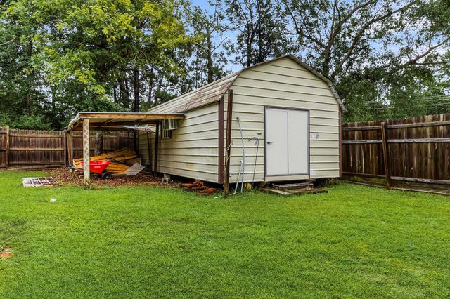 158 Cedar Valley Road, Livingston, TX 77351