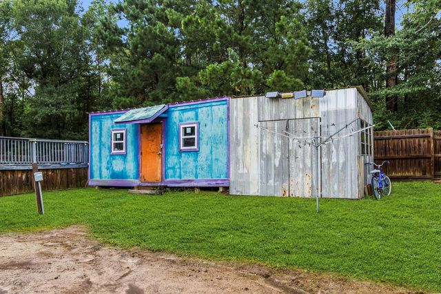 158 Cedar Valley Road, Livingston, TX 77351