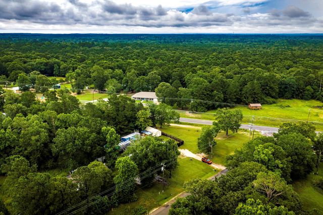 158 Cedar Valley Road, Livingston, TX 77351