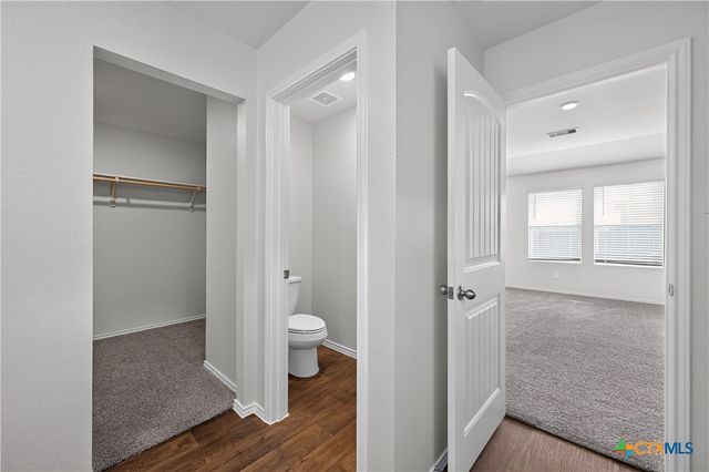 326 N Richland Drive, Lockhart, TX 78644