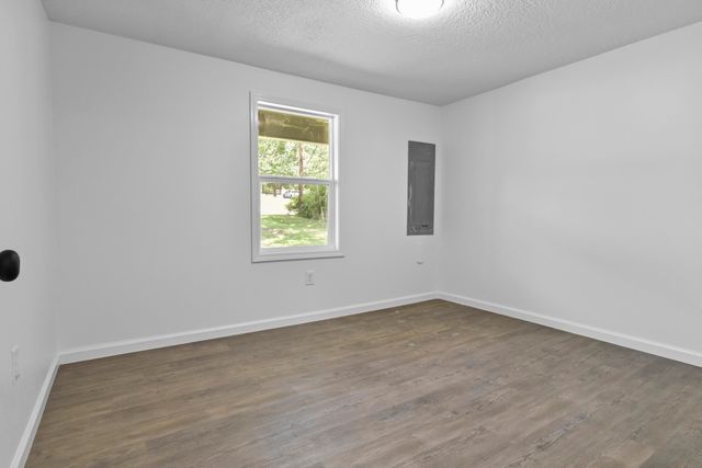 1409 S 11th, Leesville, LA 71446