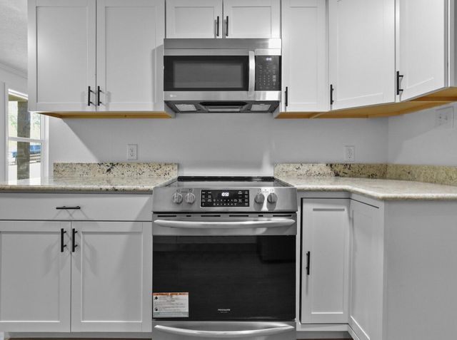 1409 S 11th, Leesville, LA 71446