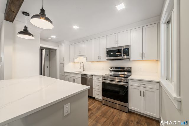 304 Heritage Village B, Southbury, CT 06488