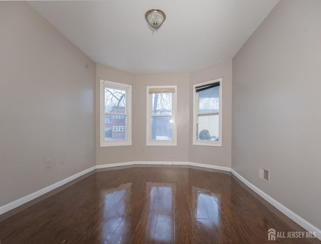 296 N Clinton Street 1, East Orange, NJ 07083