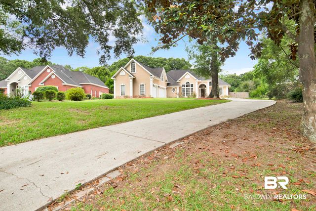 8847 S Dawes Lake Road, Mobile, AL 36619