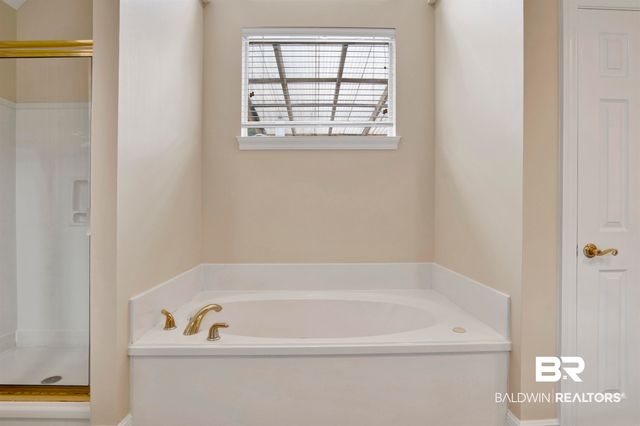 8847 S Dawes Lake Road, Mobile, AL 36619