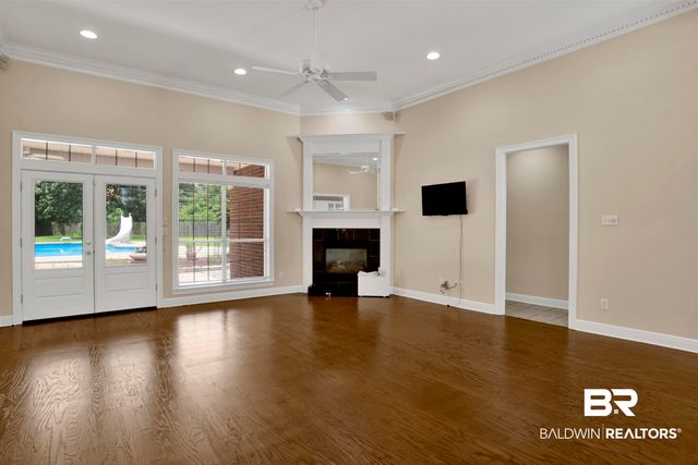 8847 S Dawes Lake Road, Mobile, AL 36619