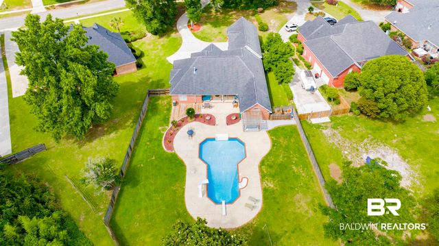 8847 S Dawes Lake Road, Mobile, AL 36619