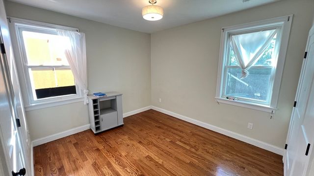 54 Crescent Ave 1, Malden, MA 02148
