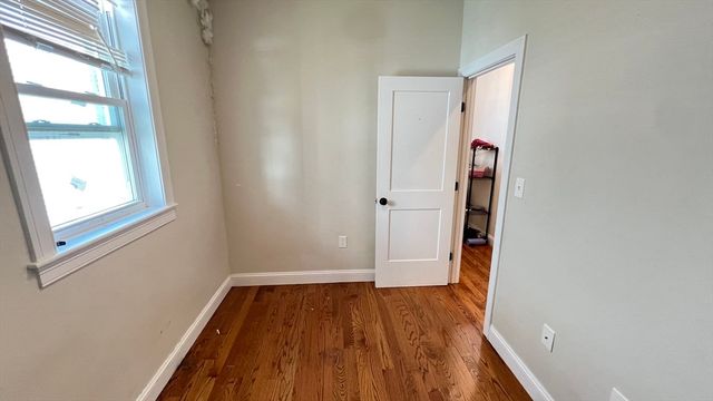 54 Crescent Ave 1, Malden, MA 02148