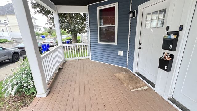 54 Crescent Ave 1, Malden, MA 02148