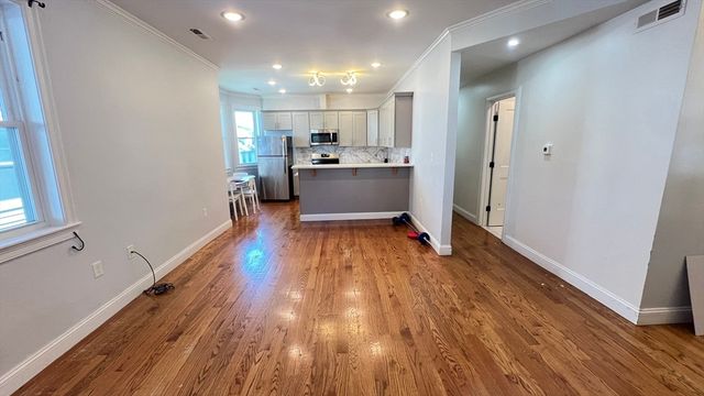 54 Crescent Ave 1, Malden, MA 02148