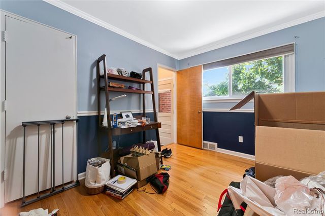 437 W Sunnybrook Drive, Royal Oak, MI 48073