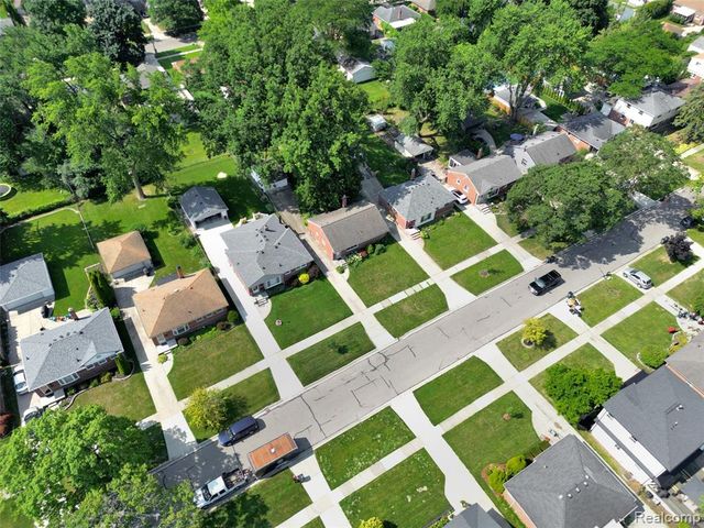 437 W Sunnybrook Drive, Royal Oak, MI 48073