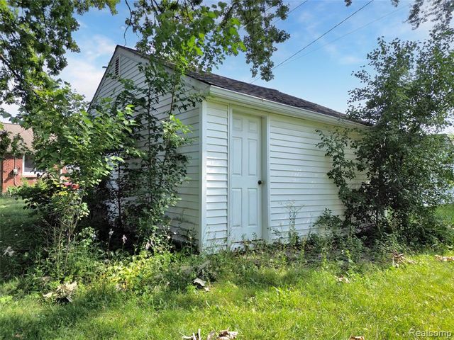 437 W Sunnybrook Drive, Royal Oak, MI 48073