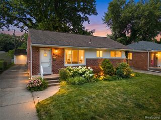 437 W Sunnybrook Drive, Royal Oak, MI 48073