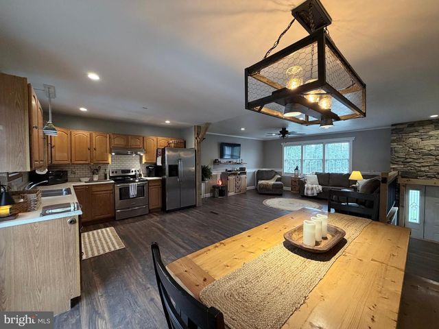 1265 ASHTON DR, Shippensburg, PA 17257