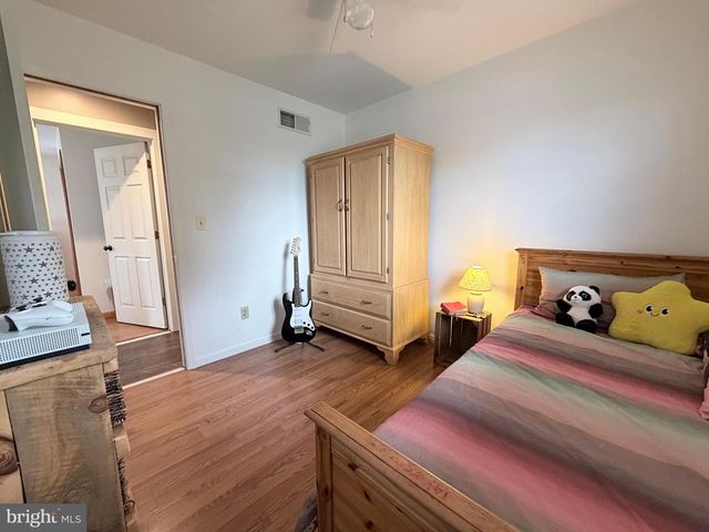 1265 ASHTON DR, Shippensburg, PA 17257