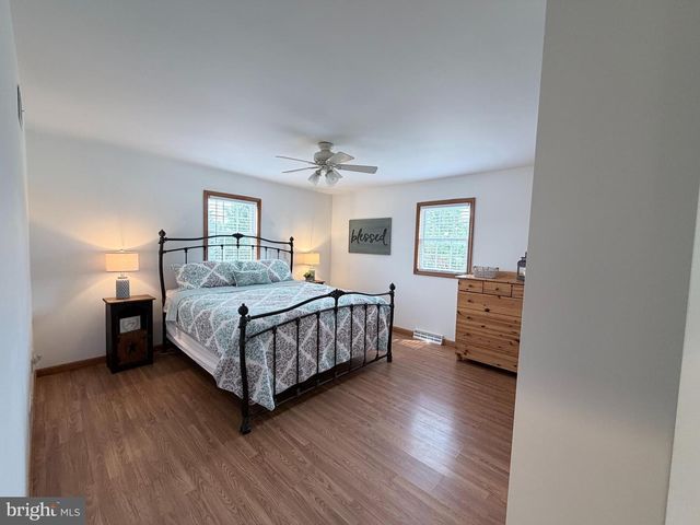 1265 ASHTON DR, Shippensburg, PA 17257
