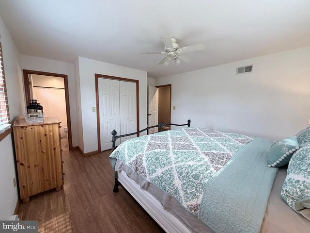 1265 ASHTON DR, Shippensburg, PA 17257