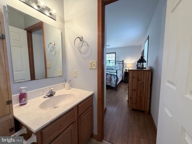 1265 ASHTON DR, Shippensburg, PA 17257