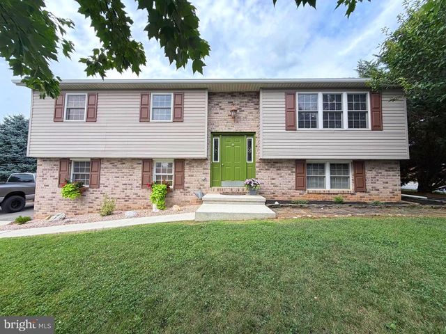 1265 ASHTON DR, Shippensburg, PA 17257