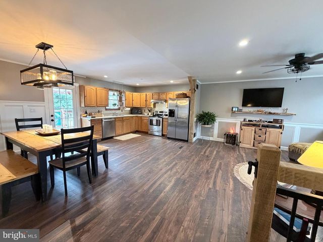 1265 ASHTON DR, Shippensburg, PA 17257