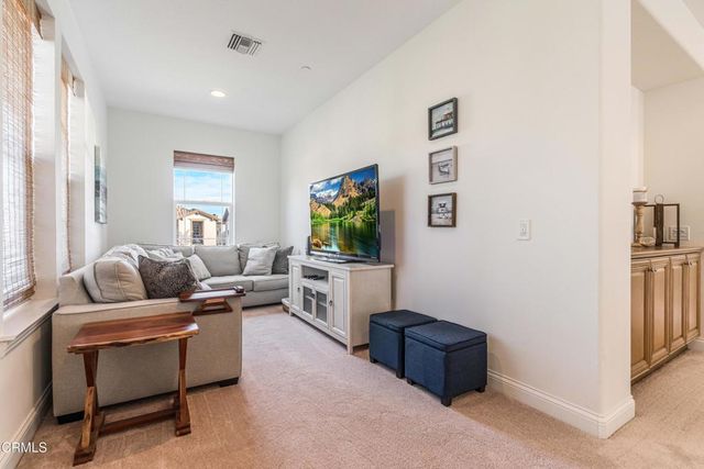 4126 Harbour Island Lane, Oxnard, CA 93035