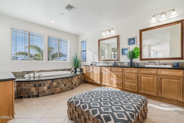 4126 Harbour Island Lane, Oxnard, CA 93035