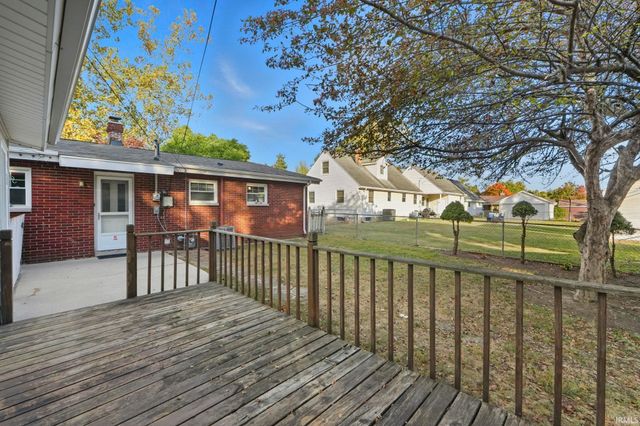 2422 Stanford Avenue, Fort Wayne, IN 46808