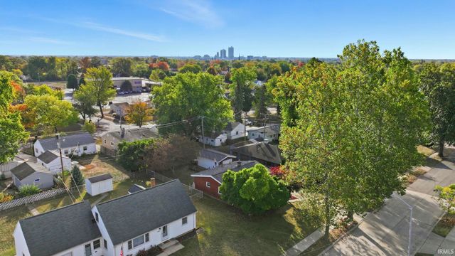 2422 Stanford Avenue, Fort Wayne, IN 46808