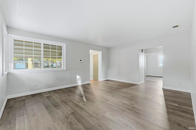 2422 Stanford Avenue, Fort Wayne, IN 46808