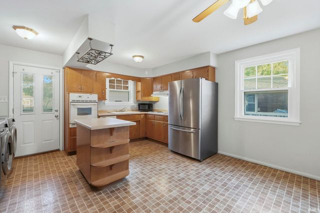 2422 Stanford Avenue, Fort Wayne, IN 46808