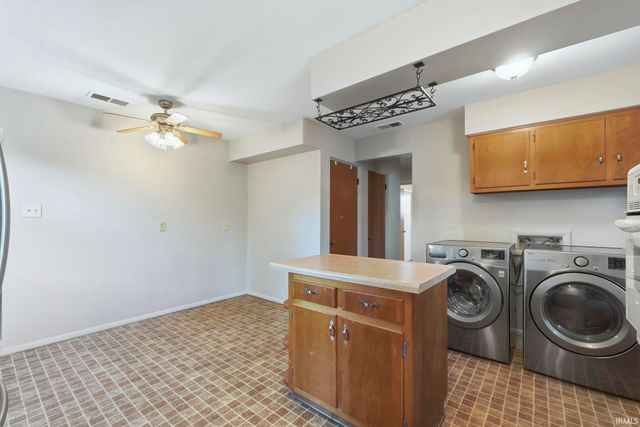 2422 Stanford Avenue, Fort Wayne, IN 46808