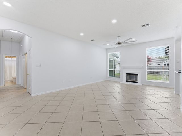 7609 Albany Lane, Arlington, TX 76002