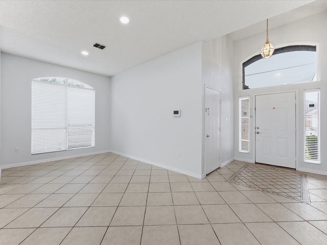7609 Albany Lane, Arlington, TX 76002