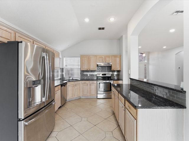 7609 Albany Lane, Arlington, TX 76002