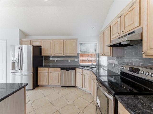 7609 Albany Lane, Arlington, TX 76002