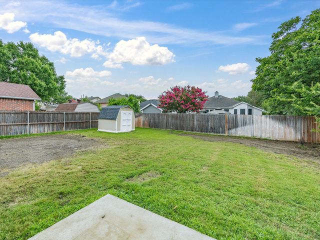 7609 Albany Lane, Arlington, TX 76002