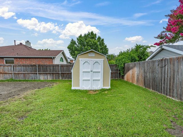 7609 Albany Lane, Arlington, TX 76002