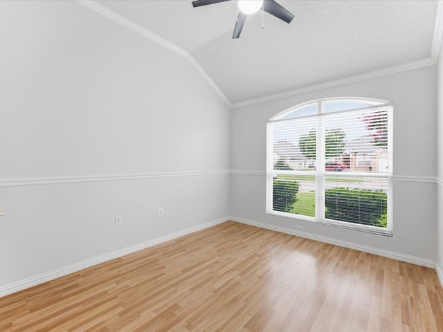 7609 Albany Lane, Arlington, TX 76002