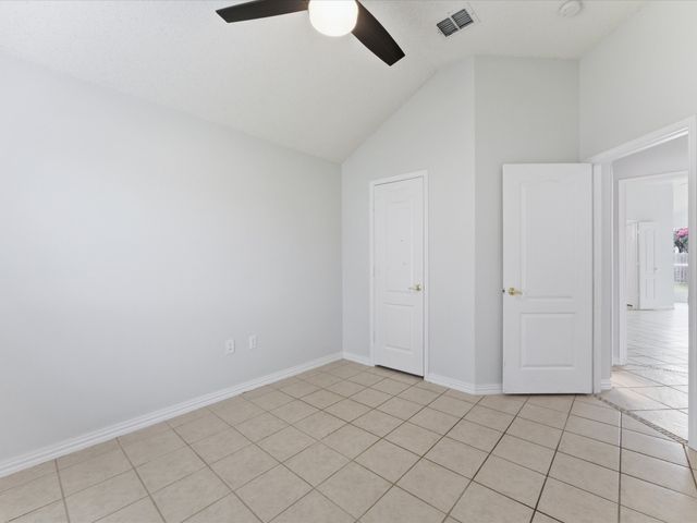 7609 Albany Lane, Arlington, TX 76002