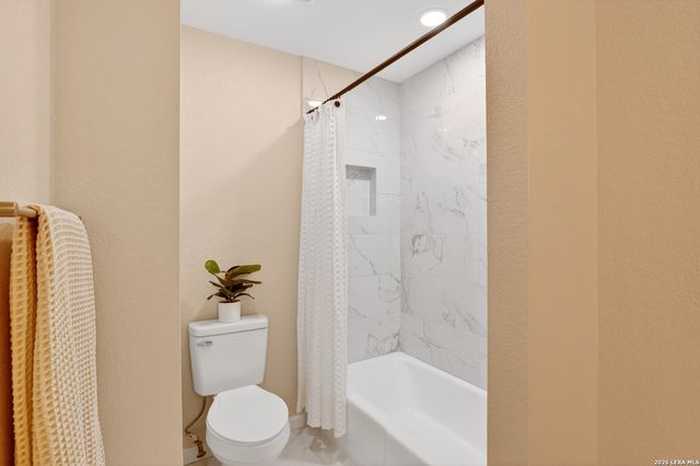 330 Chaparral, Pleasanton, TX 78064