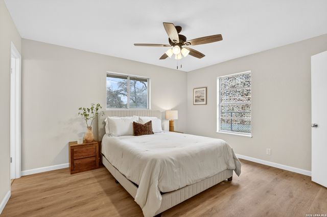 330 Chaparral, Pleasanton, TX 78064