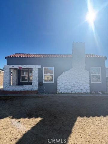 114 W Lancaster Boulevard, Lancaster, CA 93534