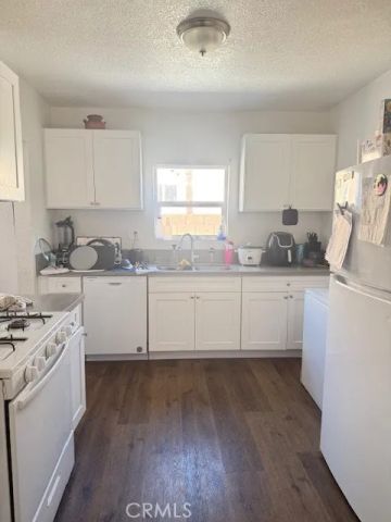 114 W Lancaster Boulevard, Lancaster, CA 93534