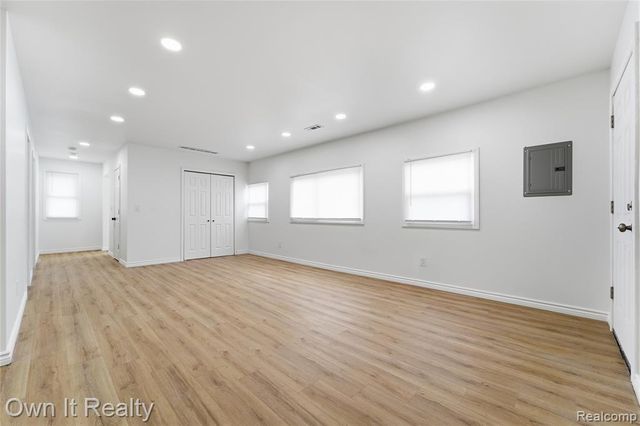 7230 Rosemont Avenue, Detroit, MI 48228