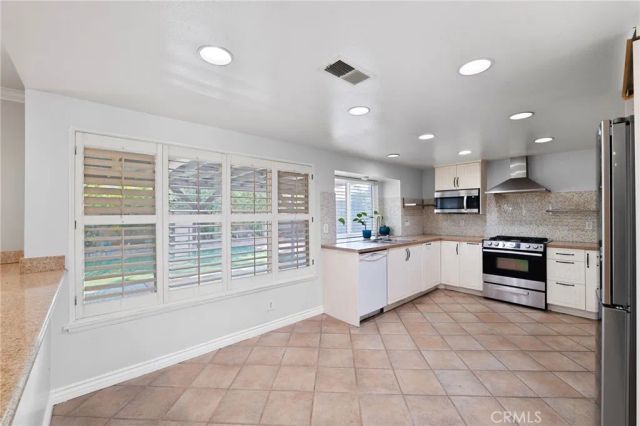 1791 Greenview, Corona, CA 92878