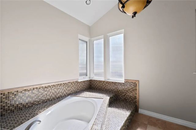1791 Greenview, Corona, CA 92878