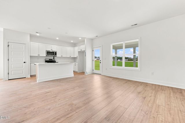 155 Grinnell Loop, Sanford, NC 27332